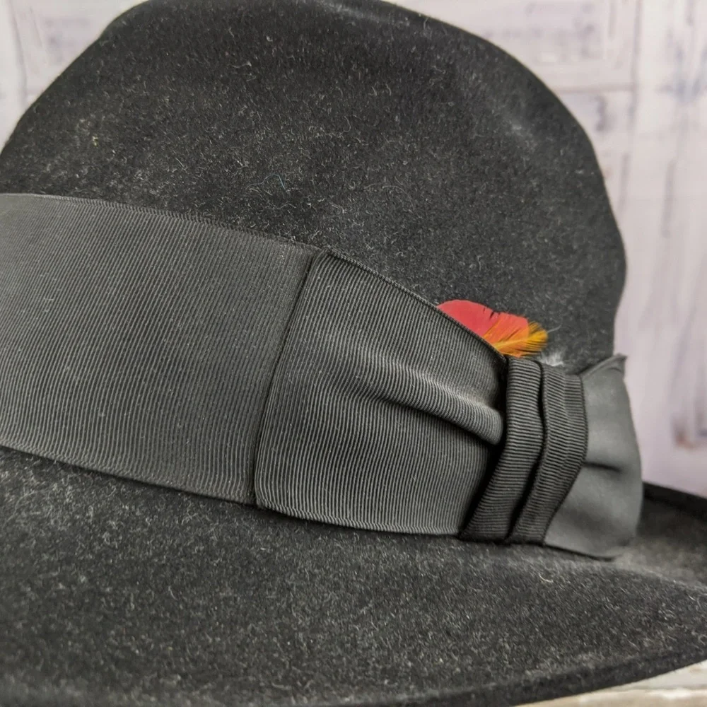 Dobbs twenty mens fedora hat 7‎ 1/8 feather fashion